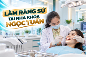 Thăm khám răng miệng trước khi thực hiện phục hình răng sứ tại Nha khoa Ngọc Tuấn.